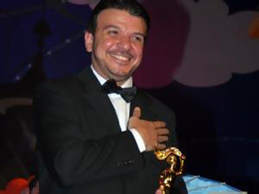 الفنان احمد سلامة